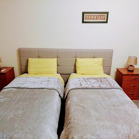 Solaris Guest House Shkodër Esterno foto